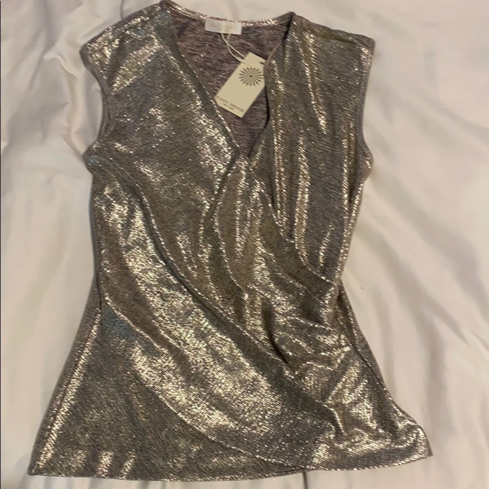 metallic ramy top